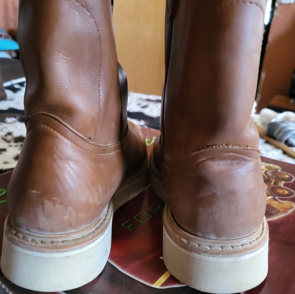 Mens work boots, wearn twice. (No Iron toe) - Picture 5 of 5